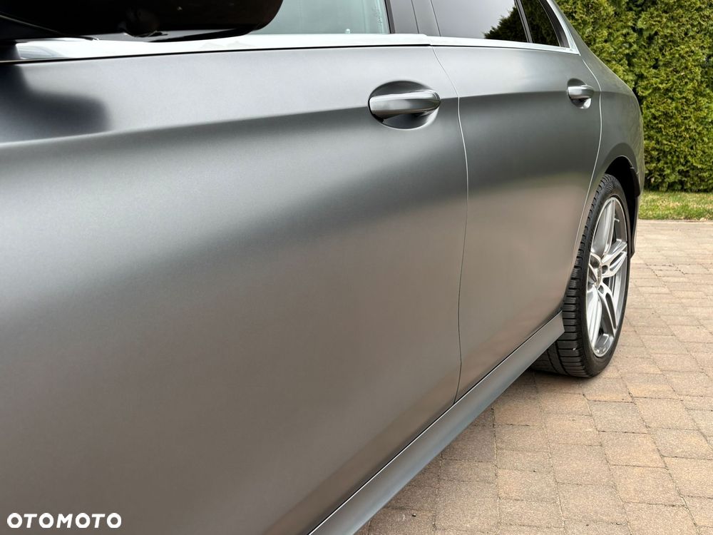 Mercedes-Benz Klasa E 220 d 4-Matic 9G-TRONIC - 8