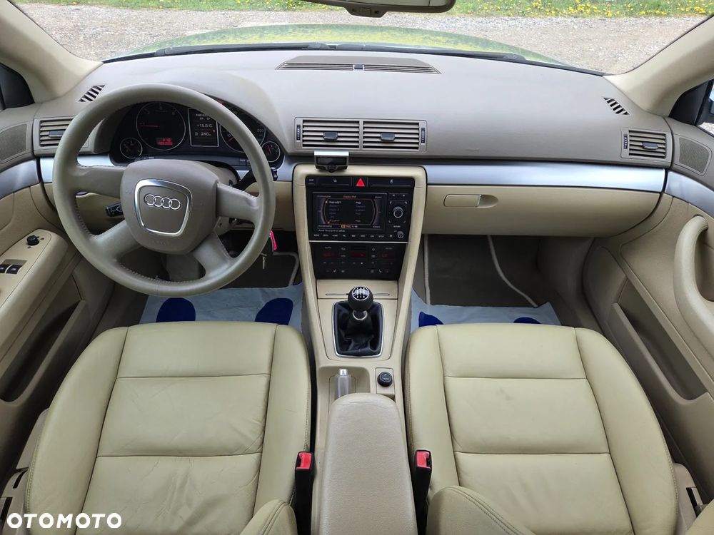 Audi A4 Avant - 8