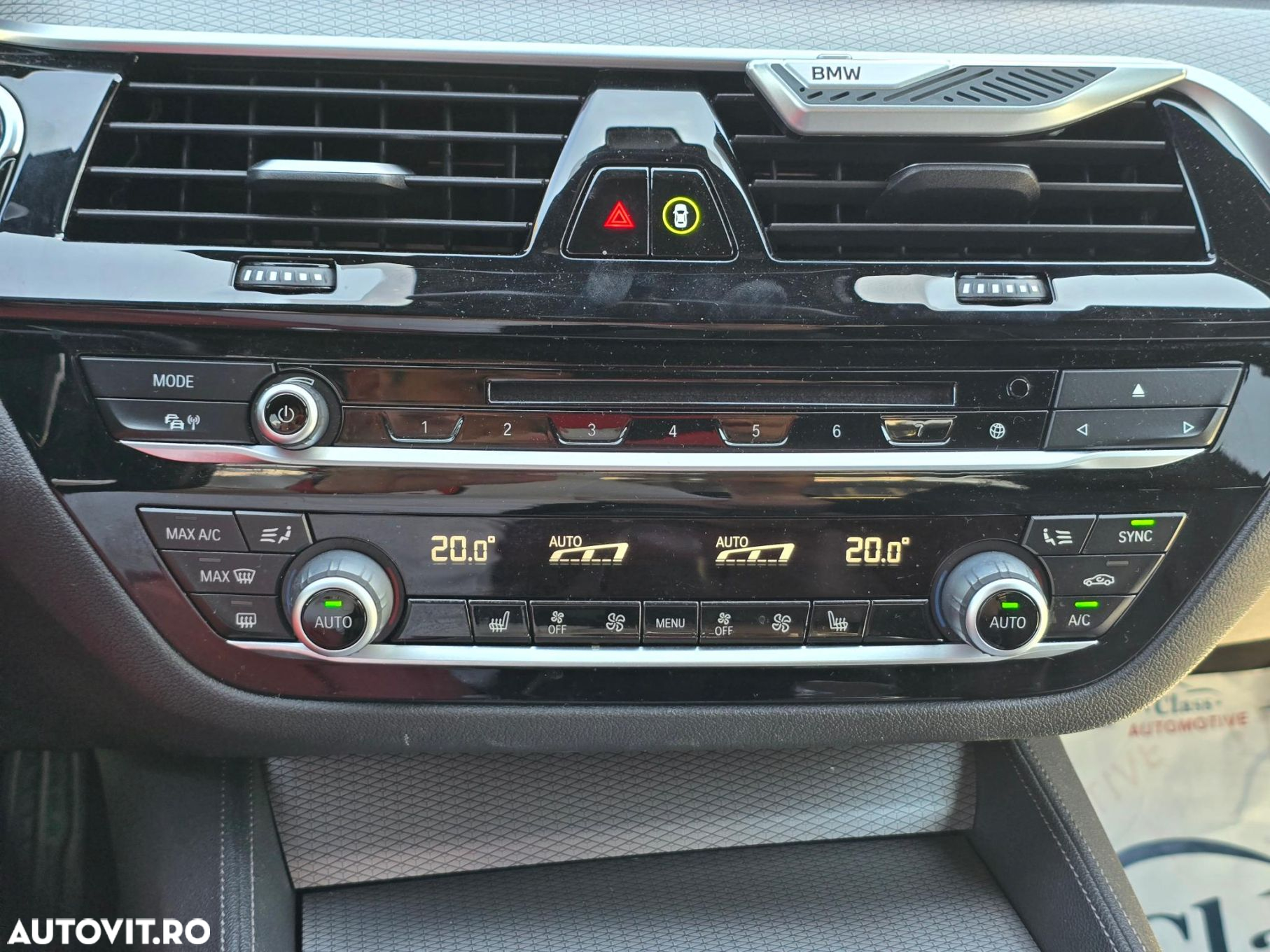 BMW Seria 5 520d xDrive AT - 18