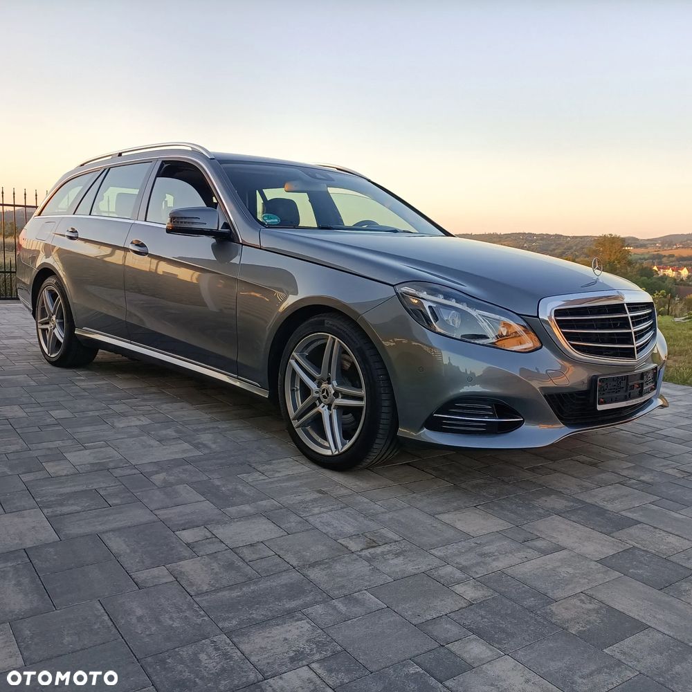 Mercedes-Benz Klasa E 300 T BlueTEC 7G-TRONIC - 19