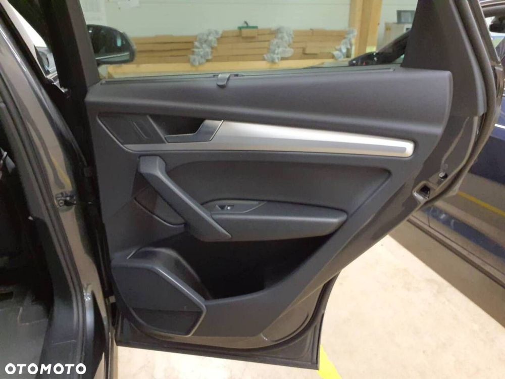 Audi Q5 Sportback - 9