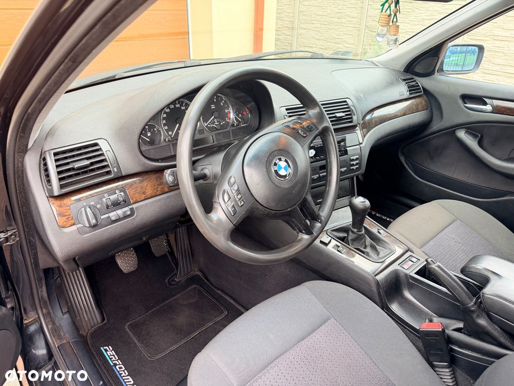 BMW Seria 3 318i Edition Lifestyle - 36