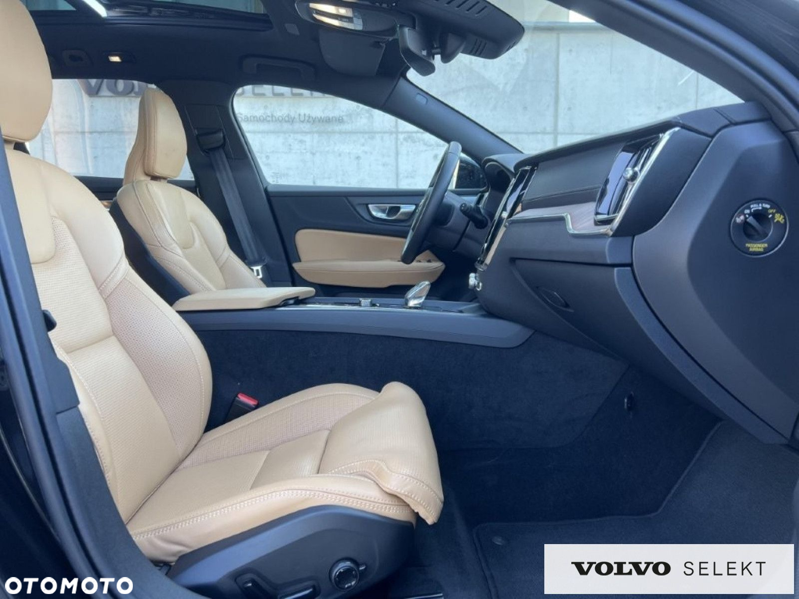Volvo V60 Cross Country - 11