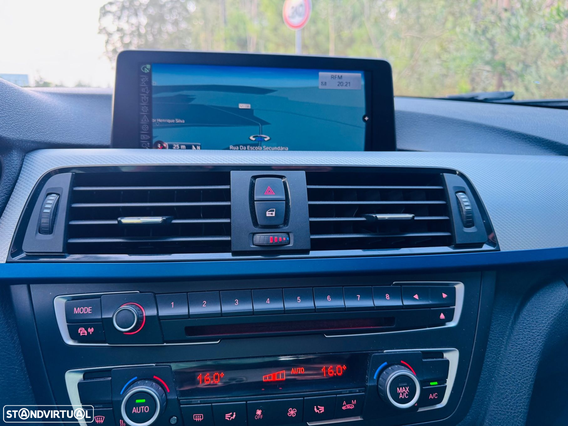 BMW 320 d Touring Auto Pack M - 28