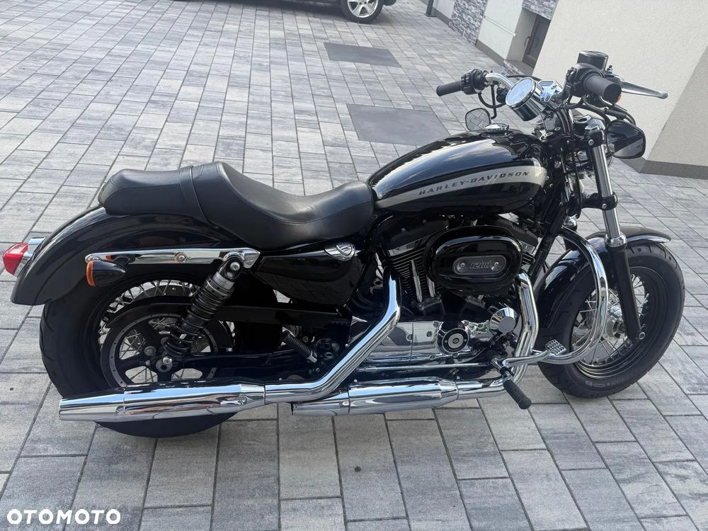 Harley-Davidson Sportster Custom 1200C - 22