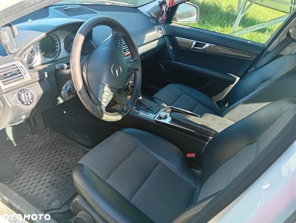 Mercedes-Benz Klasa C - 2