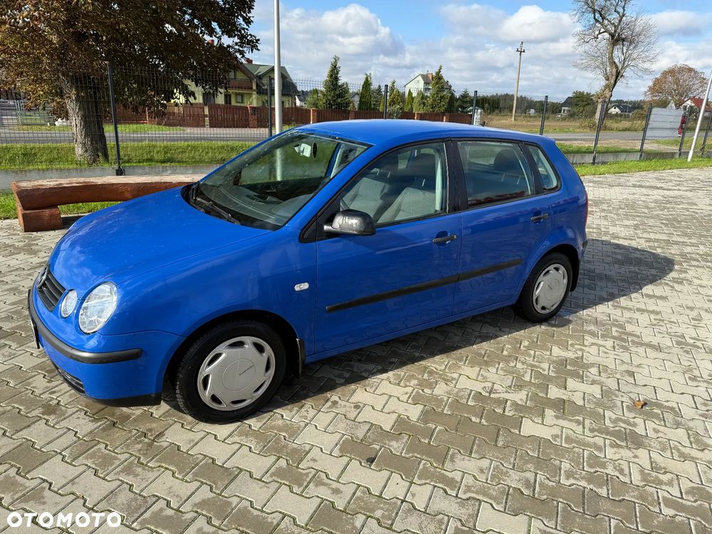 Volkswagen Polo 1.4 16V Basis - 2