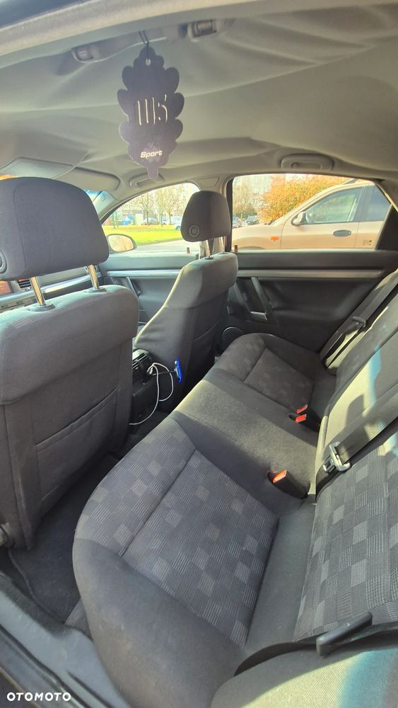 Opel Vectra 1.8 Sport - 8