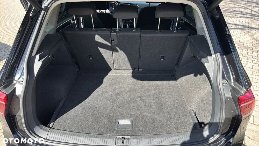 Volkswagen Tiguan - 28