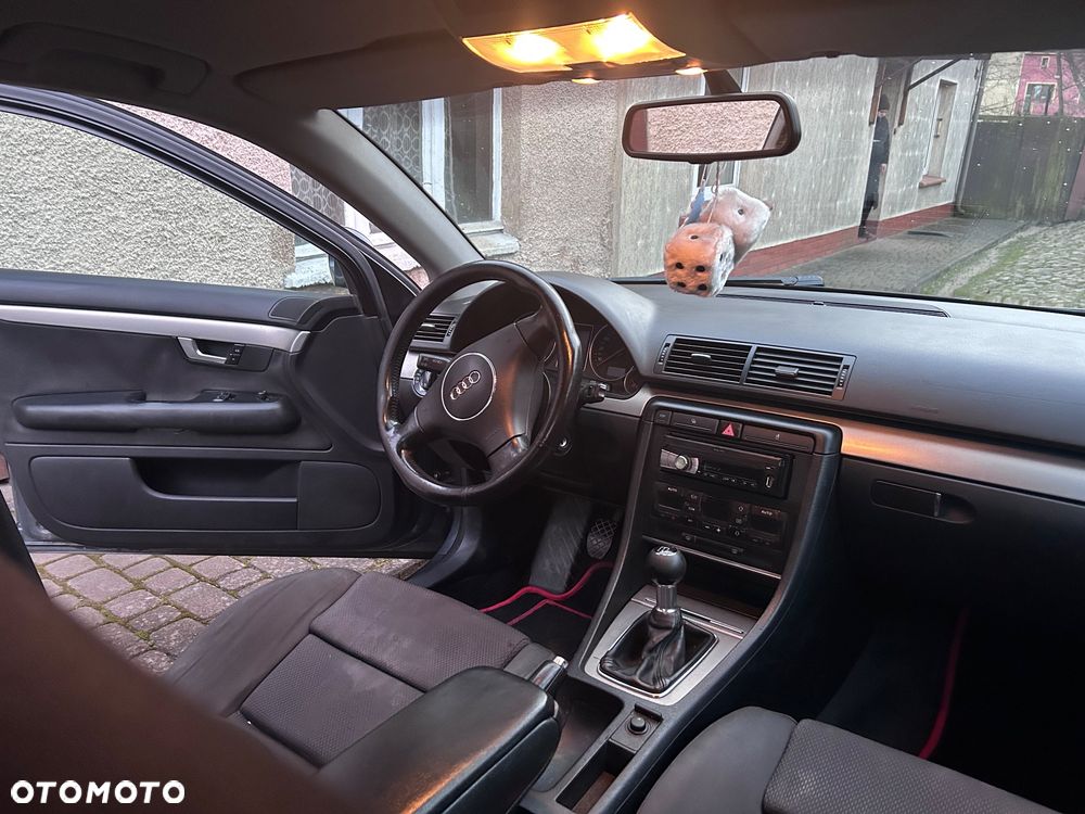 Audi A4 Limousine 1.8T - 8