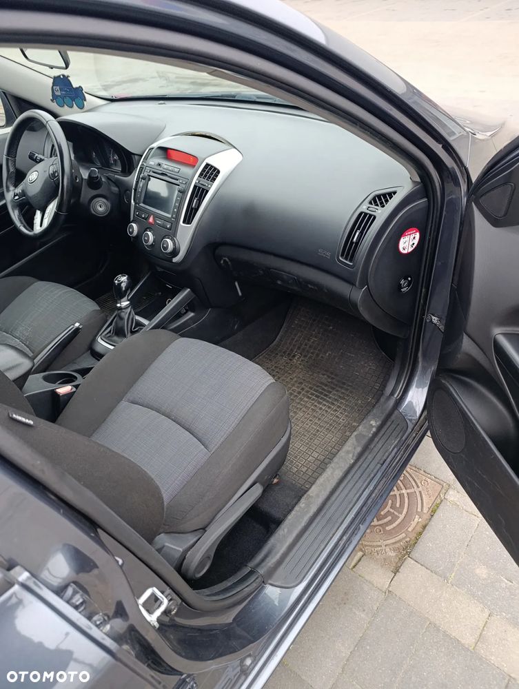 Kia Ceed 1.4 Comfort - 6