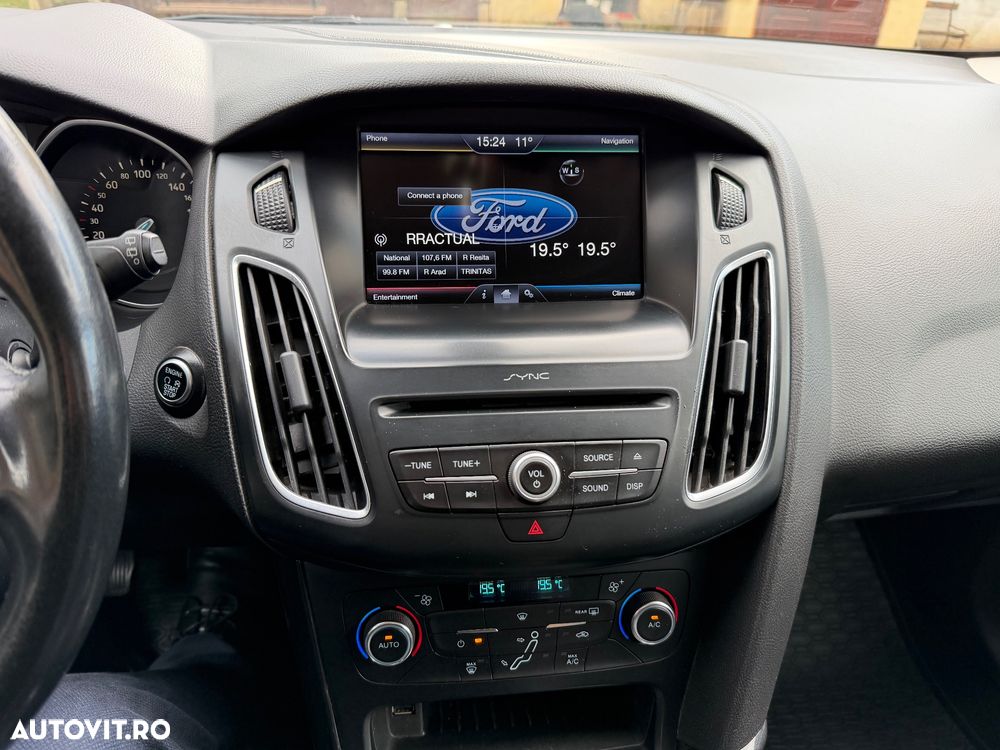 Ford Focus 1.0 EcoBoost Titanium - 8