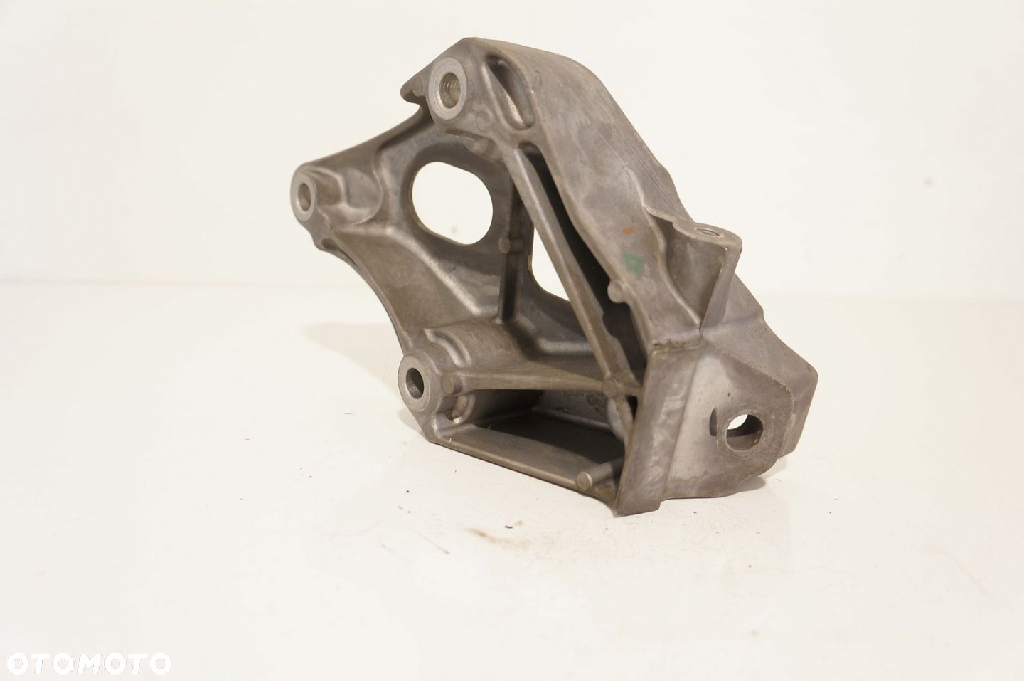 ŁAPA UCHWYT MOCOWANIE SILNIKA BMW 1 2 3 4 5 X3 X4 2.0D 6859415 - 1
