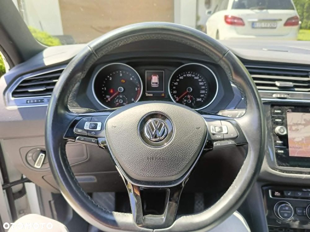 Volkswagen Tiguan 2.0 TDI SCR R-Line - 19