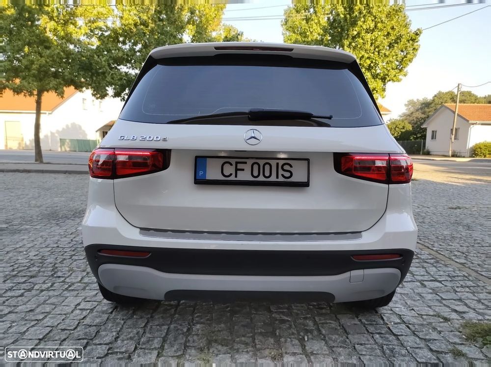 Mercedes-Benz GLB 200 - 9