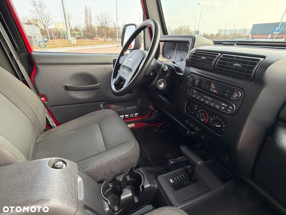 Jeep Wrangler - 13
