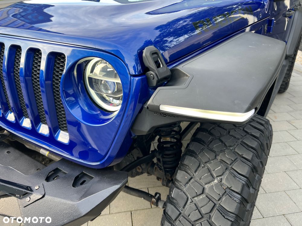 Jeep Wrangler - 8