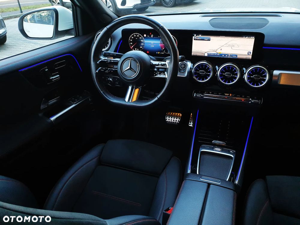 Mercedes-Benz GLB 200 d AMG Line 8G-DCT - 11