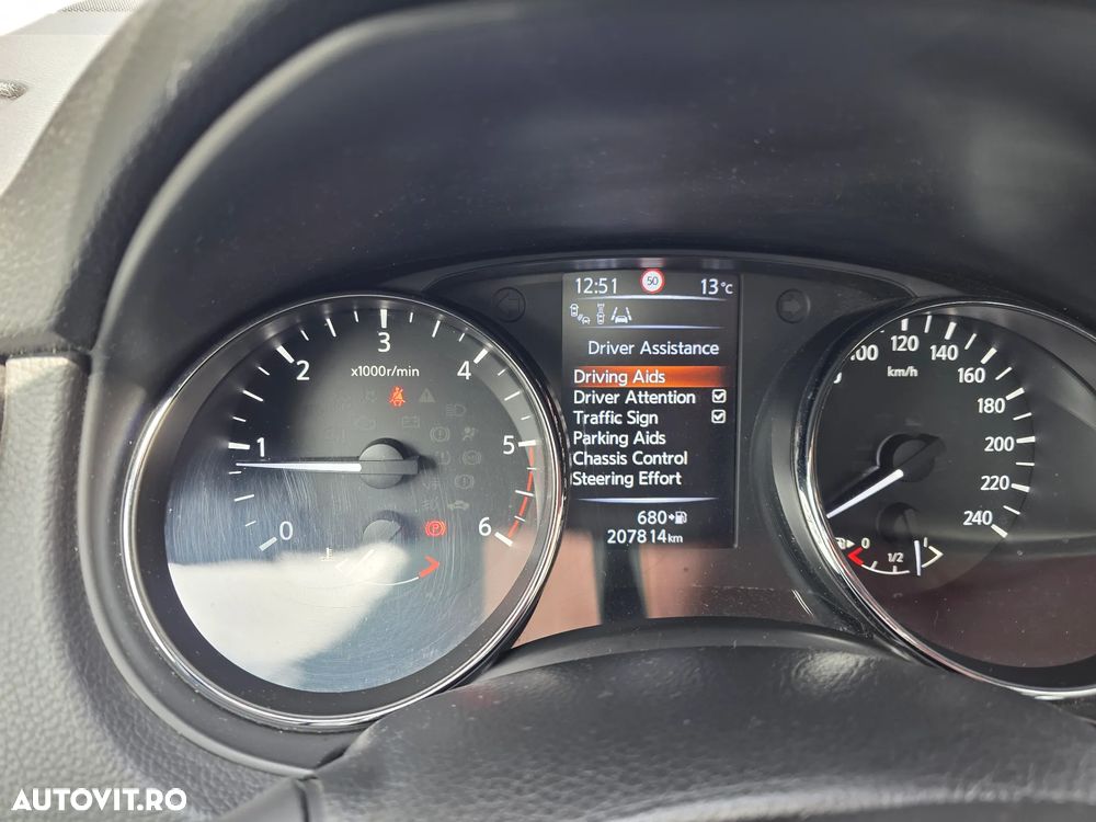 Nissan Qashqai 1.6 DCI Start/Stop Tekna - 28