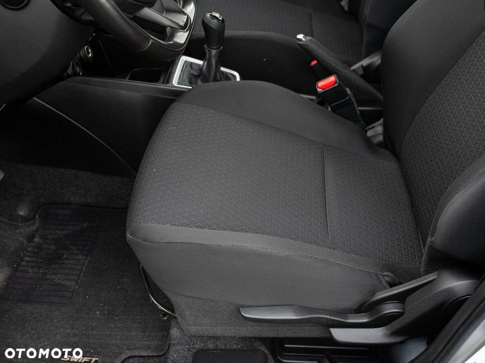Suzuki Swift - 12