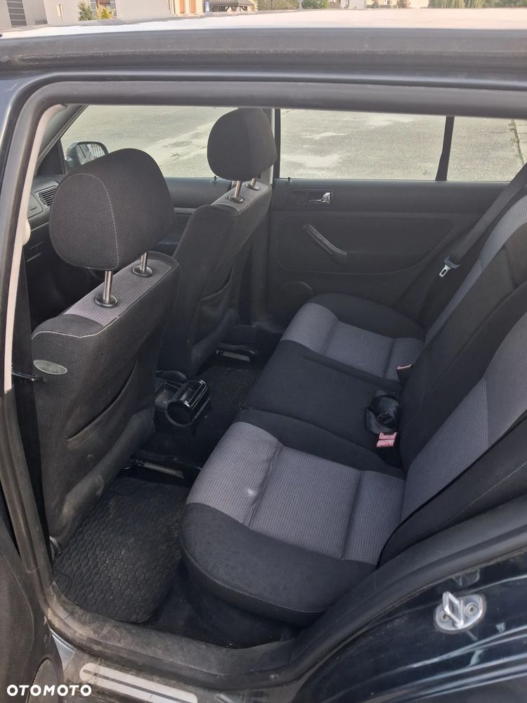 Volkswagen Golf 1.6 Basis - 11