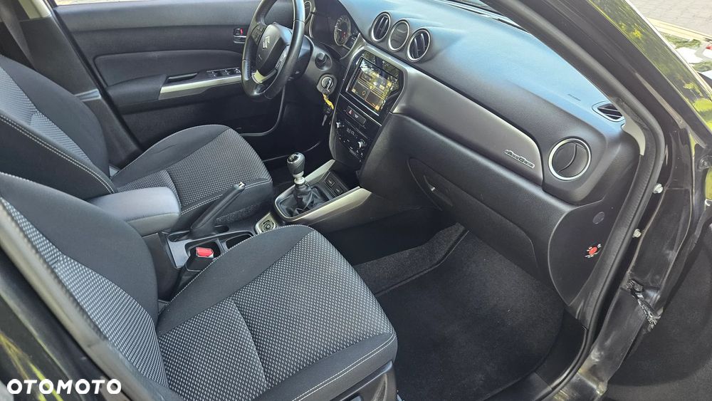 Suzuki Vitara 1.4 Boosterjet Allgrip Comfort+ - 14
