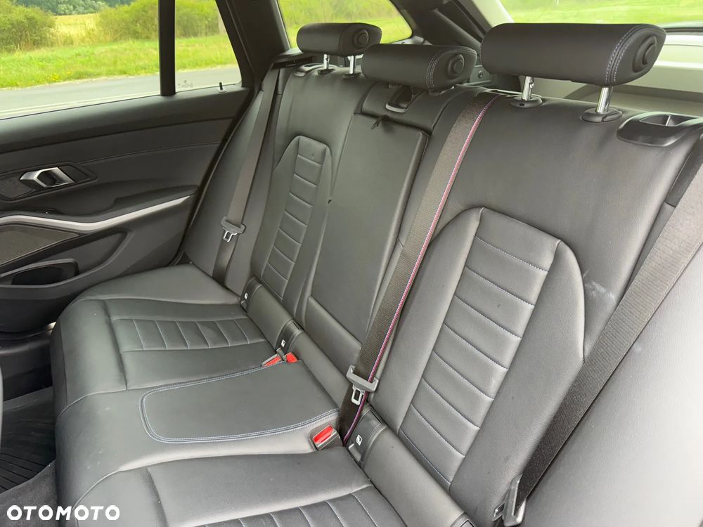 BMW Seria 3 320d mHEV M Sport - 14