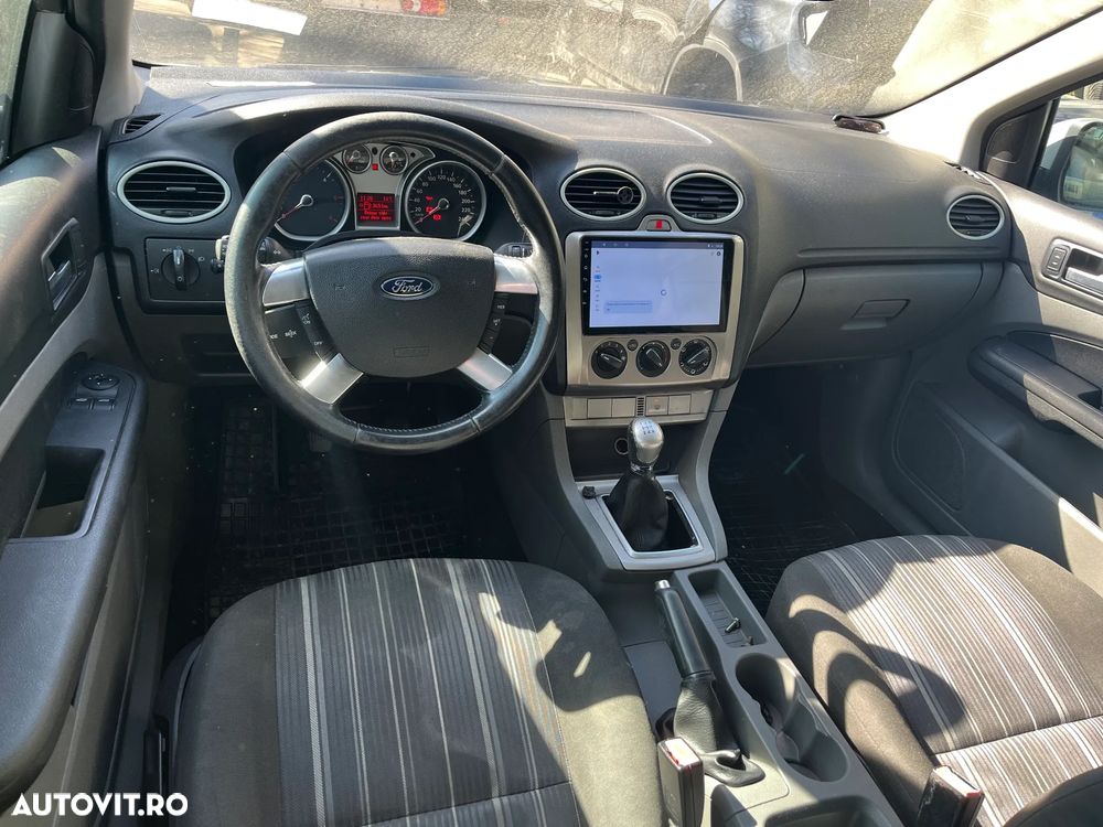 Dezmembrez Ford Focus II facelift 2009 1,8 TDCI gri argintiu sedan - 10