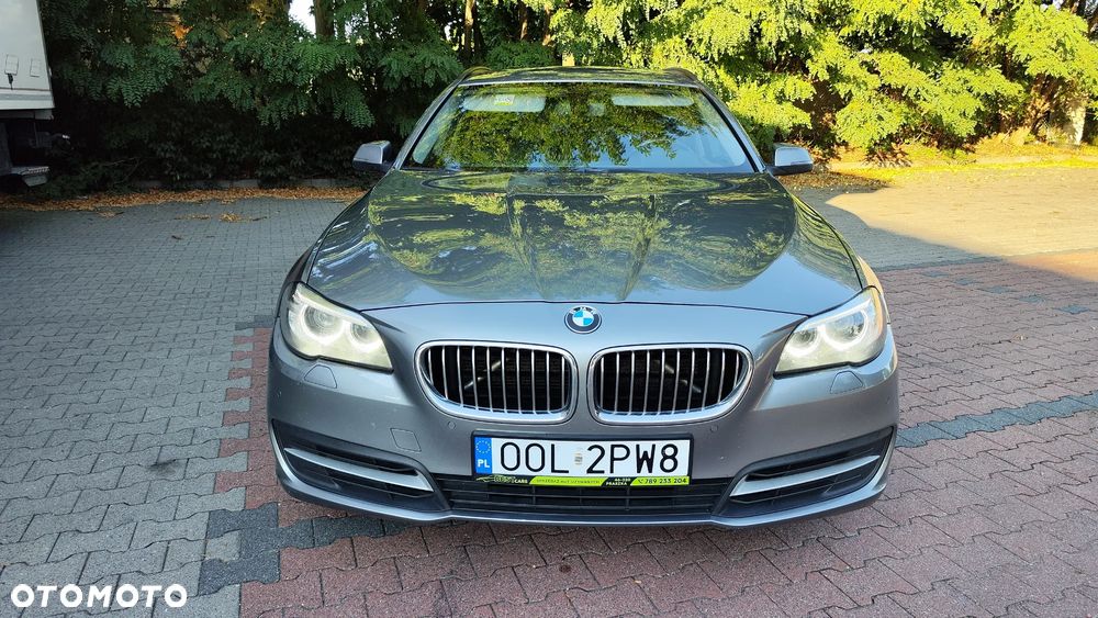 BMW Seria 5 520d Touring - 13