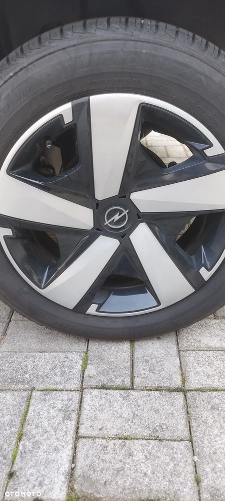 Opel Crossland X - 9