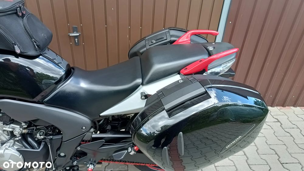 Honda CBF - 32