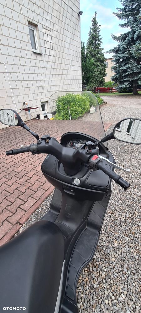 Suzuki Burgman - 6
