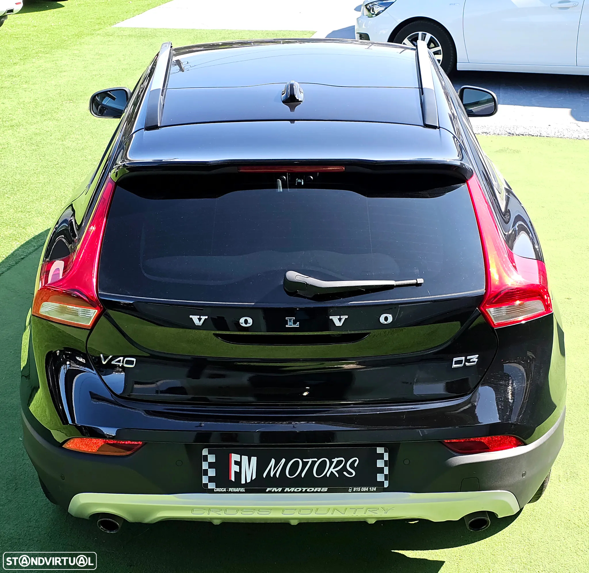 Volvo V40 Cross Country 2.0 D3 Kinetic - 35