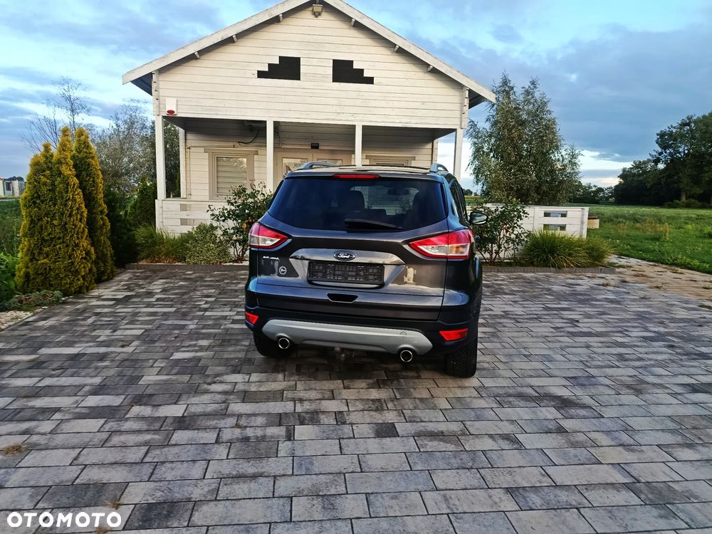 Ford Kuga 2.0 TDCi 4x2 Titanium - 18