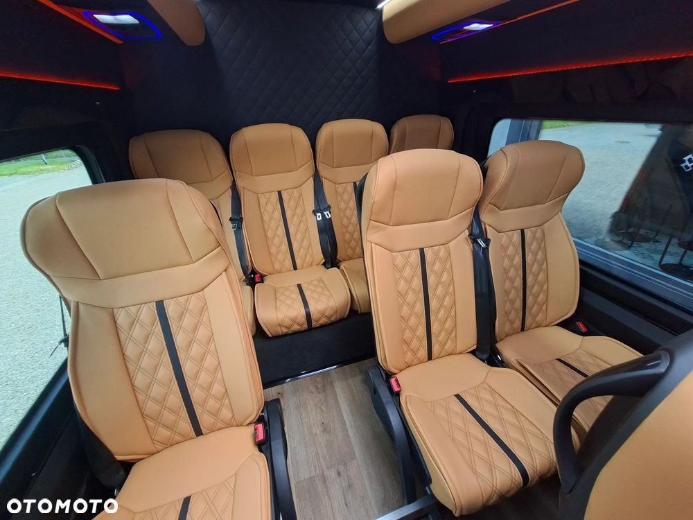 Mercedes-Benz Sprinter 519  rocznik 2026 - 18