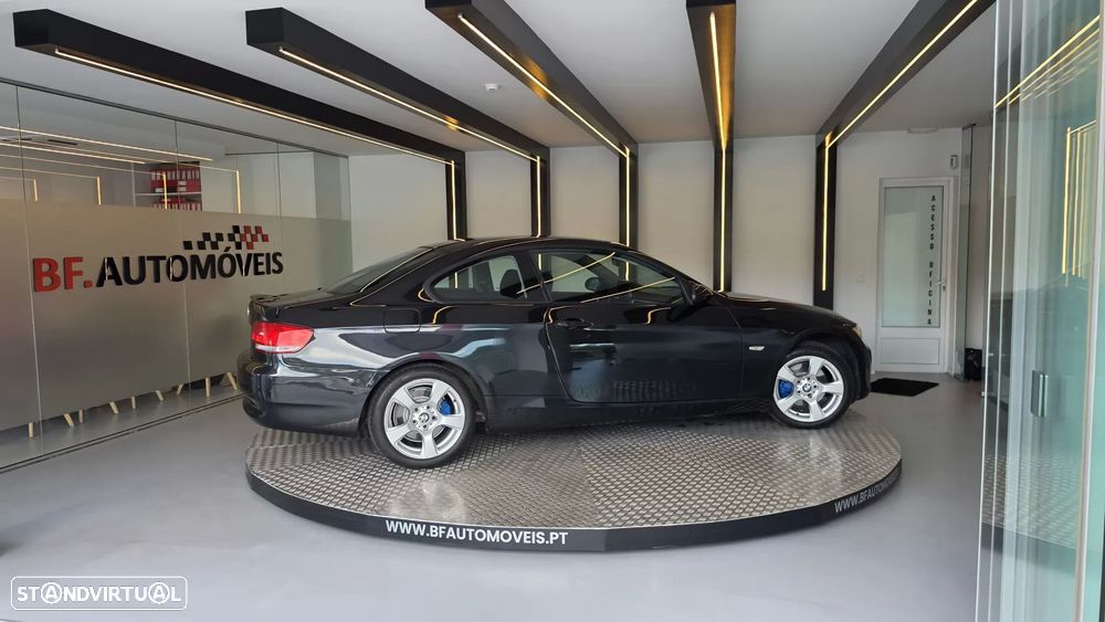 BMW 320 d Coupe - 8