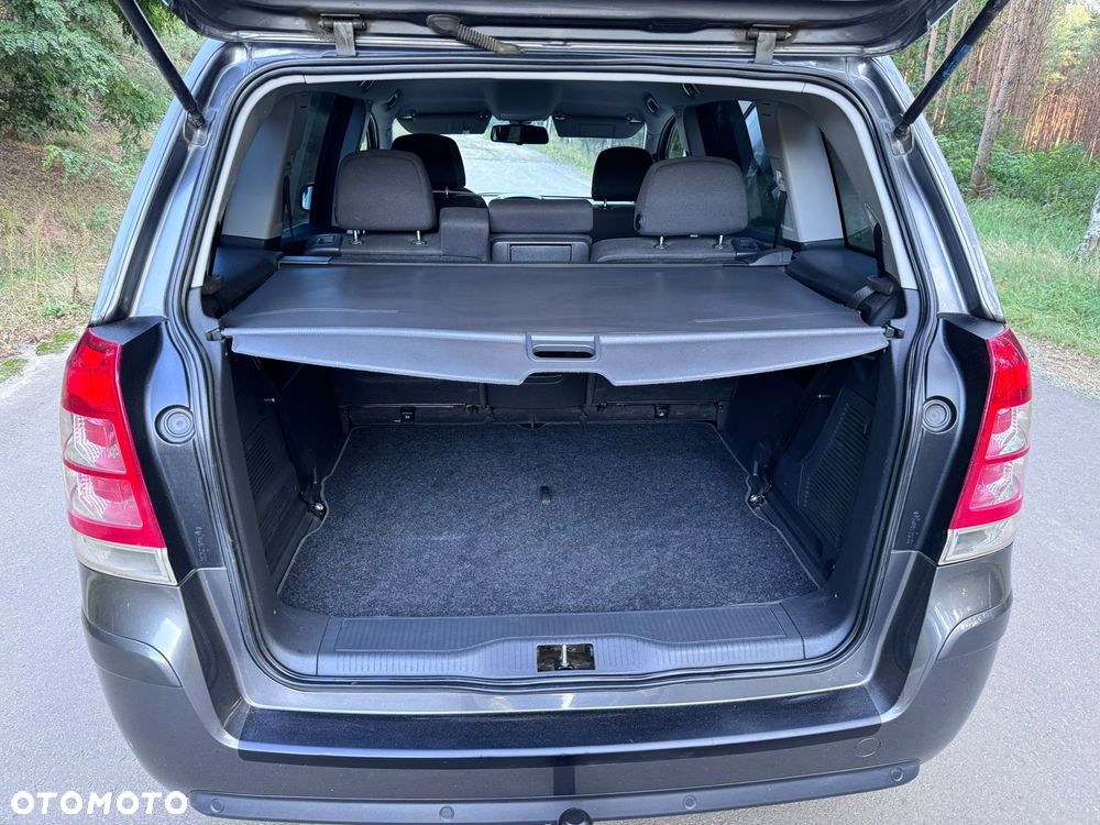 Opel Zafira - 16