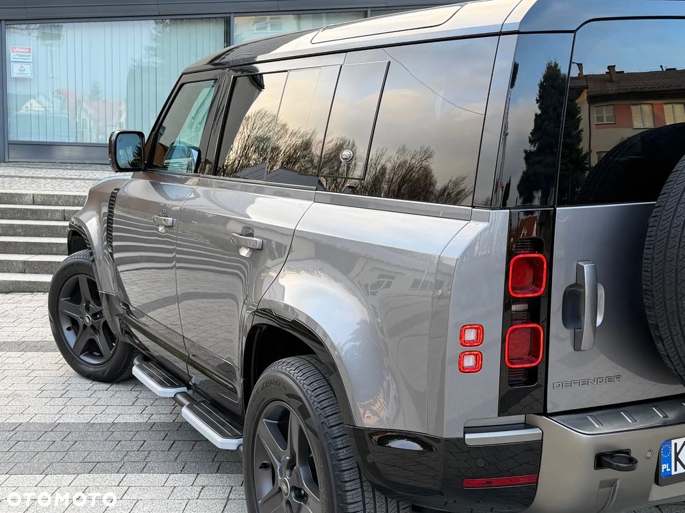 Land Rover Defender 110 D250 X-Dynamic S - 11