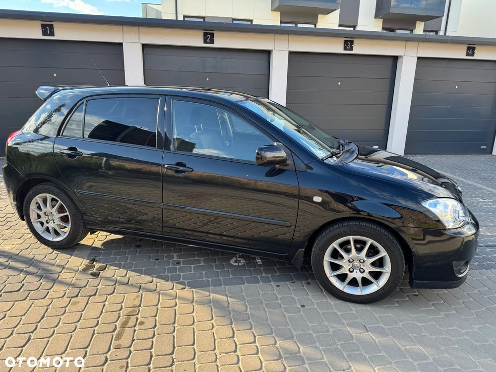 Toyota Corolla 1.6 VVT-i Sol - 3