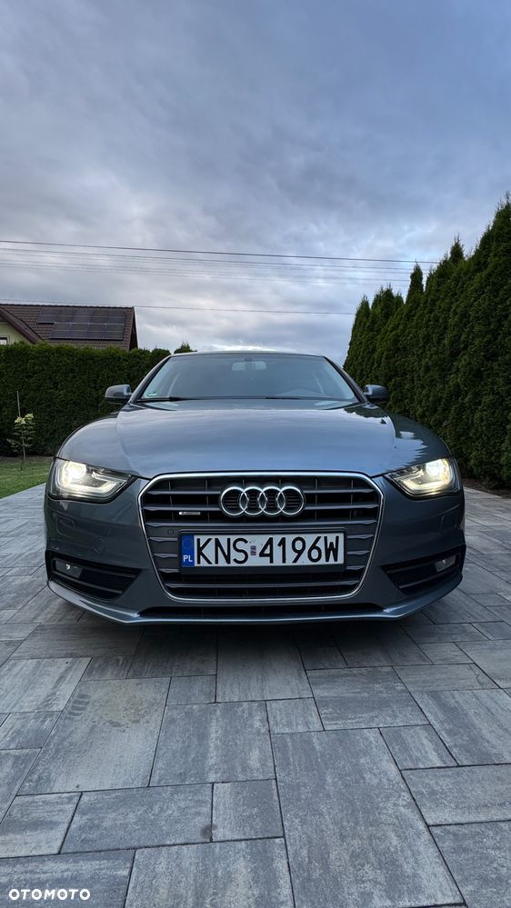 Audi A4 Limousine 2.0 TFSI quattro S tronic S line Sportpaket - 4