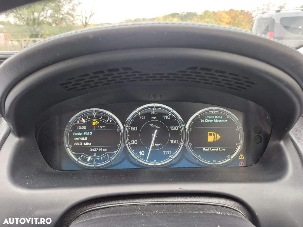 Jaguar XJ 3.0 V6 Portfolio Aut LWB - 6