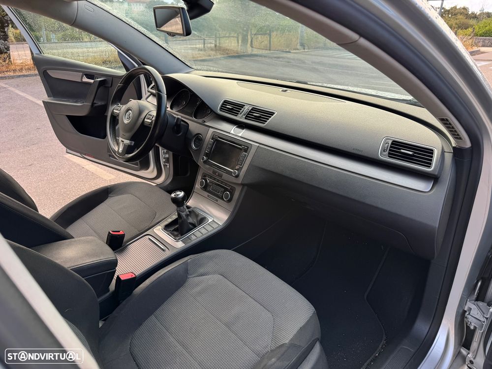 VW Passat Variant 1.6 TDI Confortline BlueMotion - 11