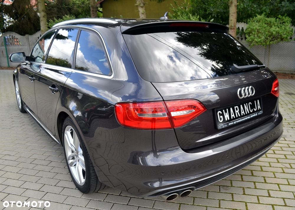 Audi A4 Avant - 32
