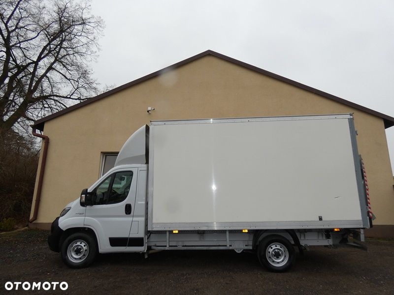 Fiat Ducato kontener + winda, klimatronik - 2