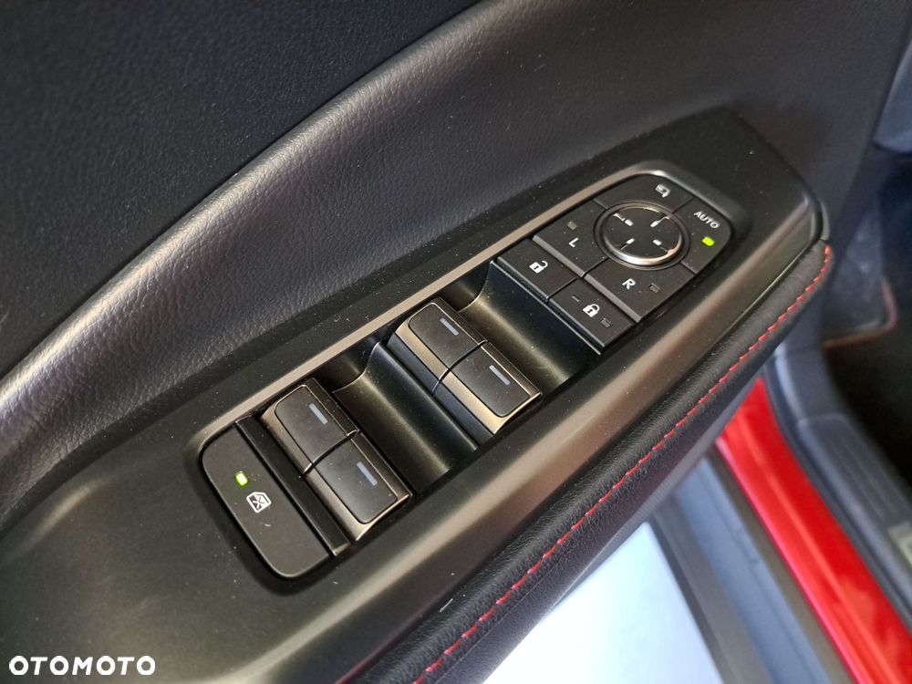 Lexus LBX 1.5 Hybrid Emotion - 33