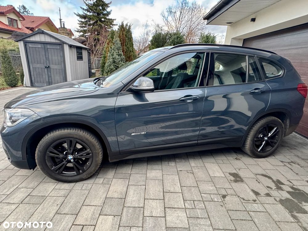 BMW X1 sDrive18i Advantage - 10