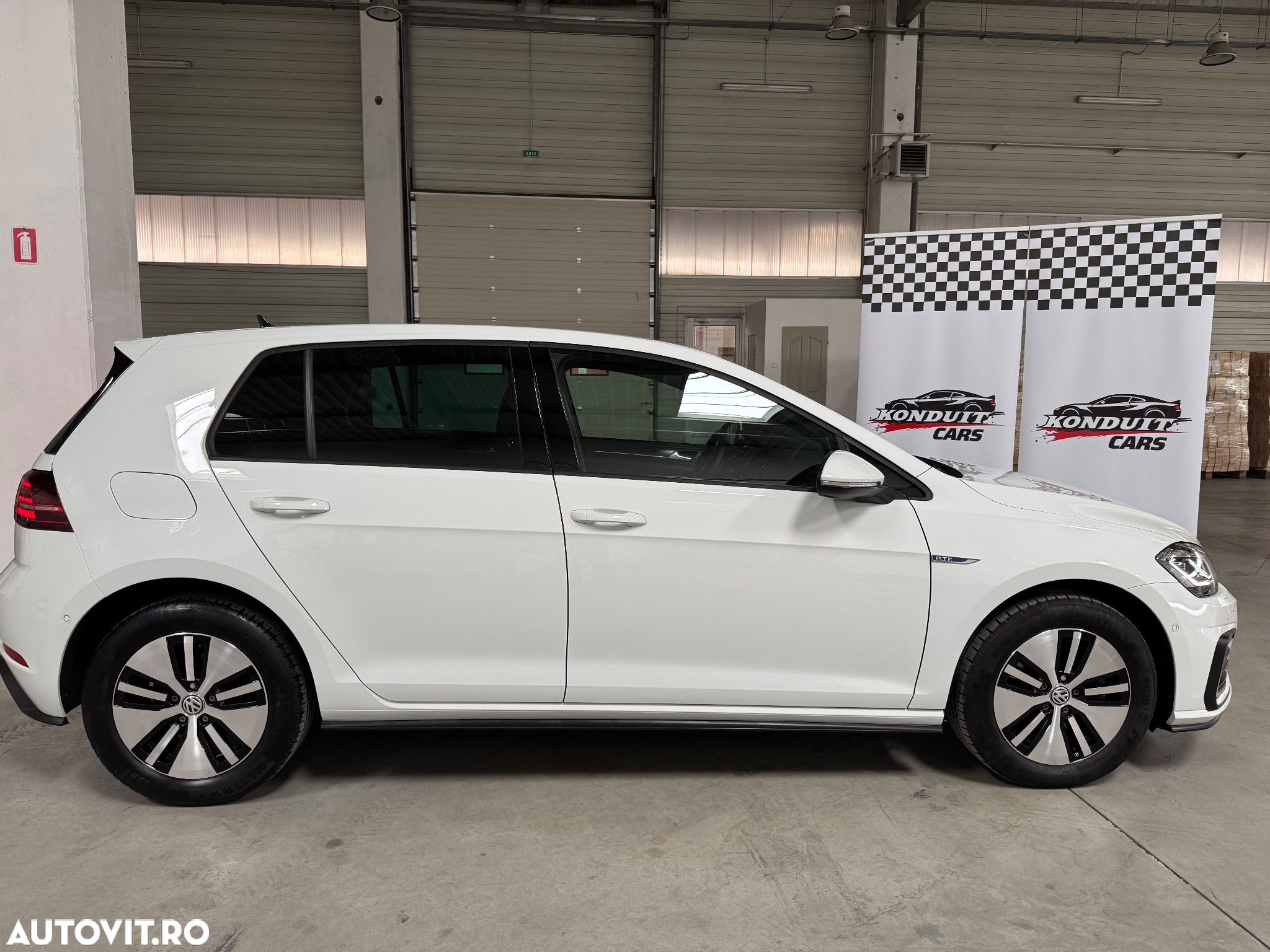 Volkswagen Golf 1.4 GTE Plug-In-Hybrid DSG - 6