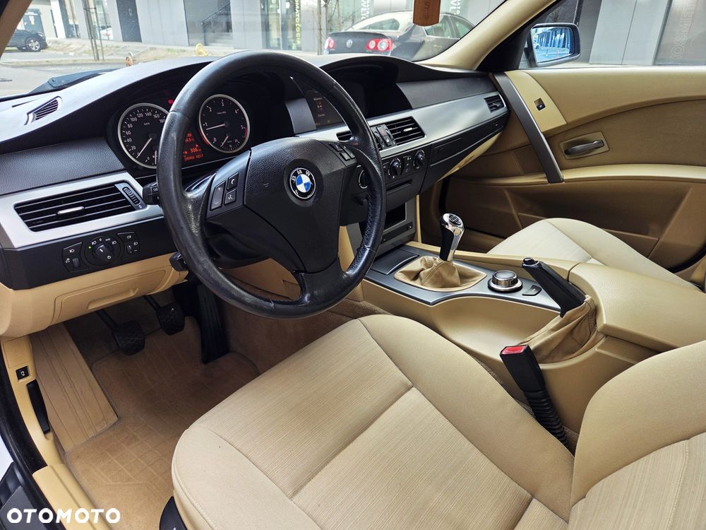 BMW Seria 5 - 35