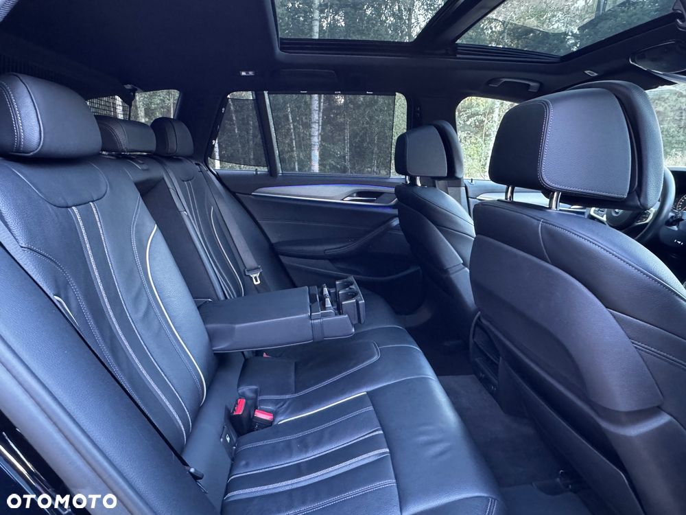 BMW Seria 5 520d M Sport Edition - 22