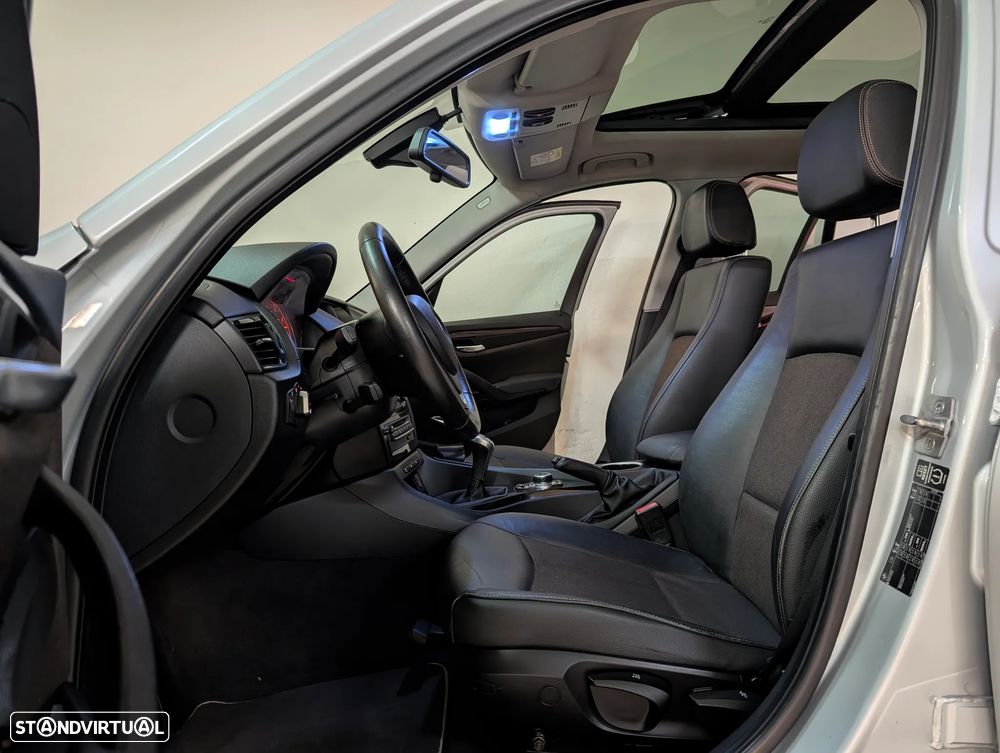 BMW X1 sDrive16d Sport Line - 7